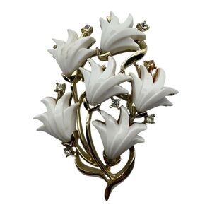 Vintage White Lucite Flower Brooch Pair Gold Tone Rhinestones 2” Floral